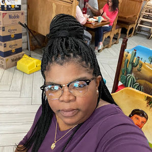 Meet your Posher, Cherita